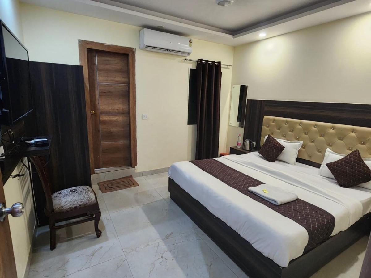 Hotel Ambe Inn By Ambience Delhi Igi Airport New Delhi Exterior foto
