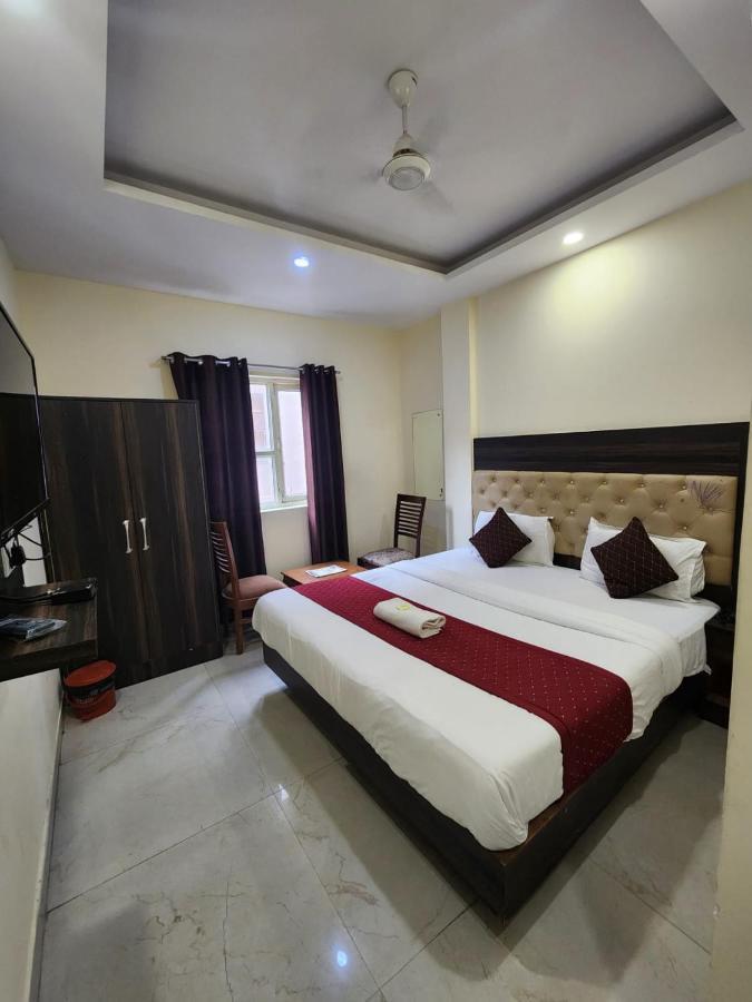 Hotel Ambe Inn By Ambience Delhi Igi Airport New Delhi Exterior foto