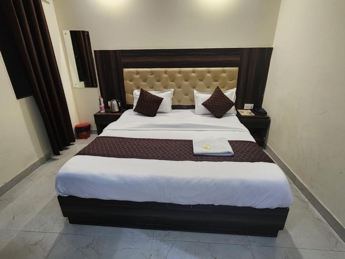 Hotel Ambe Inn By Ambience Delhi Igi Airport New Delhi Exterior foto