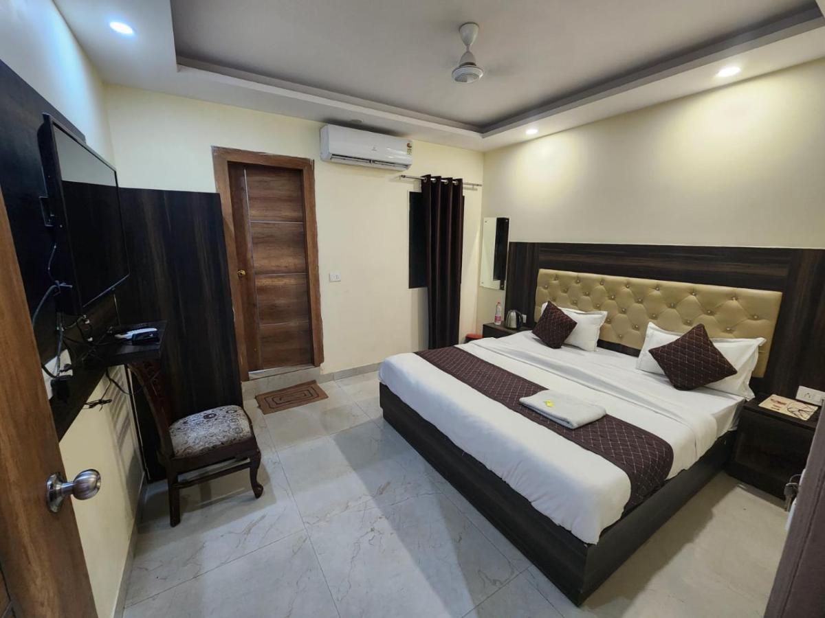 Hotel Ambe Inn By Ambience Delhi Igi Airport New Delhi Exterior foto