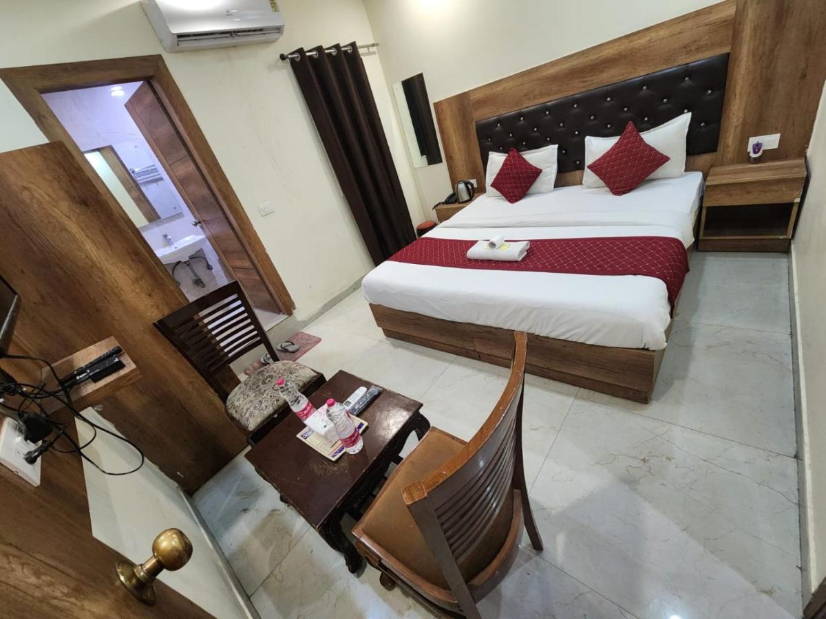 Hotel Ambe Inn By Ambience Delhi Igi Airport New Delhi Exterior foto