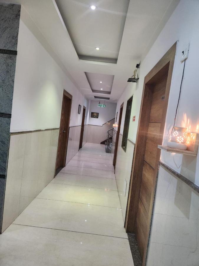 Hotel Ambe Inn By Ambience Delhi Igi Airport New Delhi Exterior foto