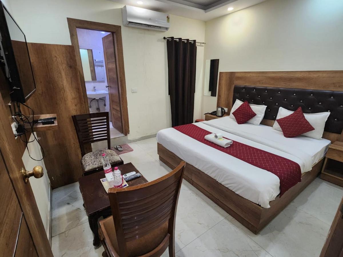 Hotel Ambe Inn By Ambience Delhi Igi Airport New Delhi Exterior foto