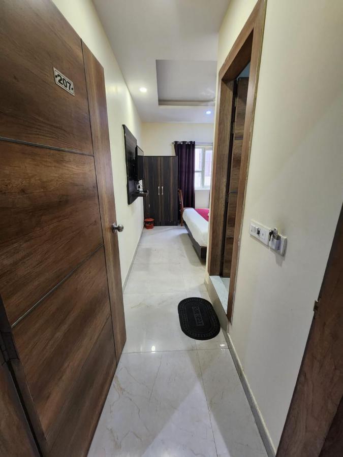 Hotel Ambe Inn By Ambience Delhi Igi Airport New Delhi Exterior foto