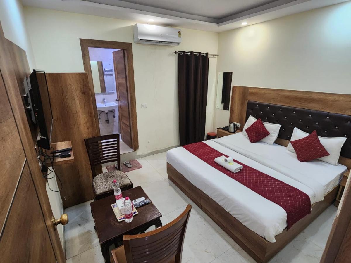 Hotel Ambe Inn By Ambience Delhi Igi Airport New Delhi Exterior foto